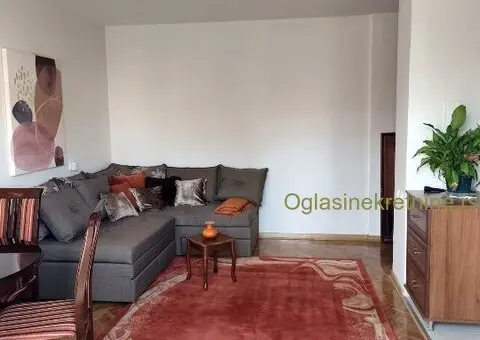 Izdajem dvosoban stan, Novi Beograd, Otona Zupančića 50 m2 - 7/8