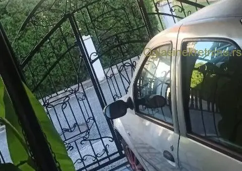 🏠 Prodaje se kuća od 241m² (bruto) i hala 80m² (bruto) - 5/15