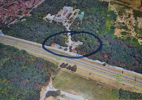 Izdajem poslovni prostor kod KBC Bežanijska kosa od 60m2