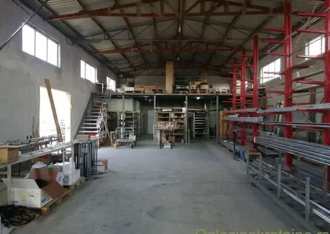 Prodajem / izdajem poslovni objekat sa halom ul. Vinogradska - 2/12