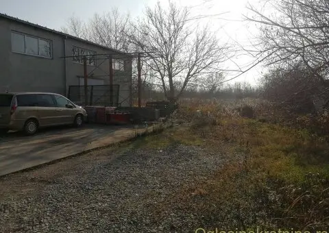 Prodajem / izdajem poslovni objekat sa halom ul. Vinogradska - 12/12