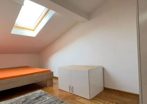 Denkova bašta, novogradnja, odličan - 7/10