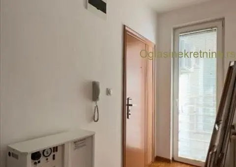 Denkova bašta, novogradnja, odličan - 10/10