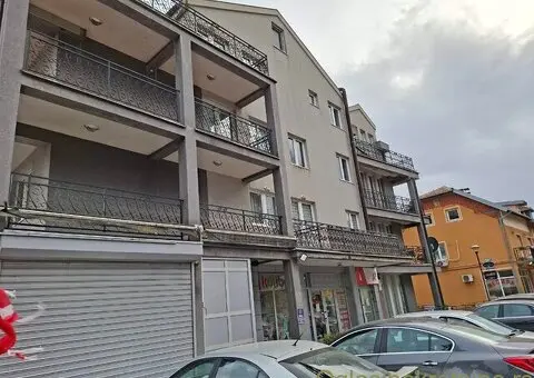 Stan u centru Barajeva, povrsina 53m2 - 3/15