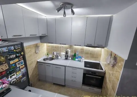 Prodajem stan u Pančevu, naselje Nova Misa - 10/15