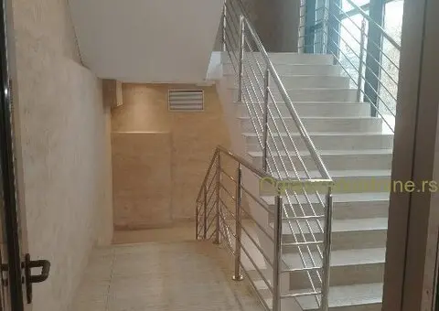 Izdavanje poslovnog prostora - 2/6