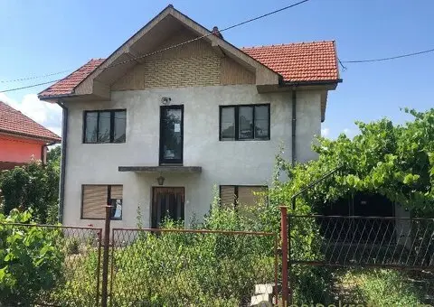 Kuća na Lubničkom brdu u Zaječaru - 3/13