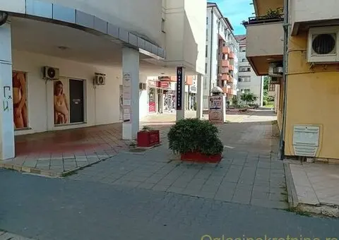 Izdajem opremljen lokal, pekara, proizvodnja kolača, kuhinja - 9/12