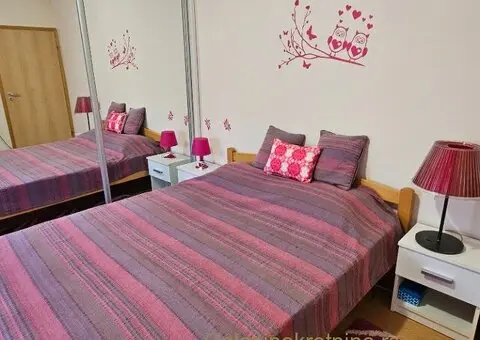 Izdajem stan - 10/10