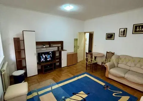 Jednosoban stan-garsonjera, Djeram - 1/6