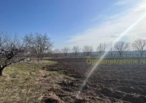 Prodaje se plac u Koracici 88,6a - 5/6