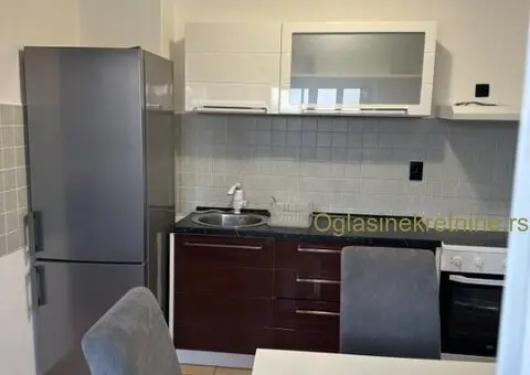 Stan sa galerijom u Novom Sad - 2/14