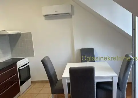 Stan sa galerijom u Novom Sad - 5/14