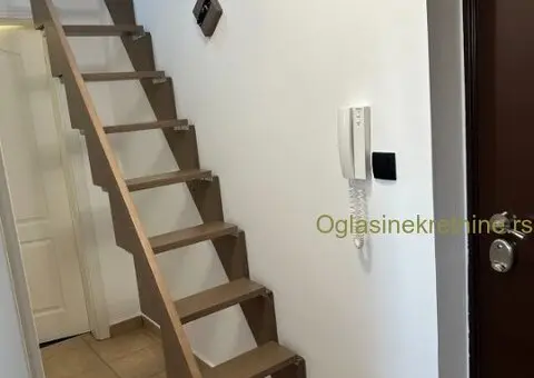 Stan sa galerijom u Novom Sad - 11/14