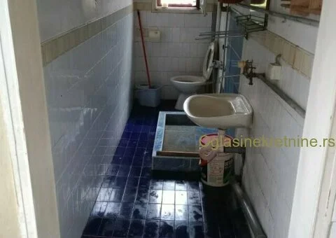 Prodajem kuću - 8/9