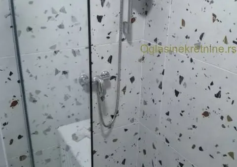 Dvosoban stan,Stari grad-Politika - 6/7