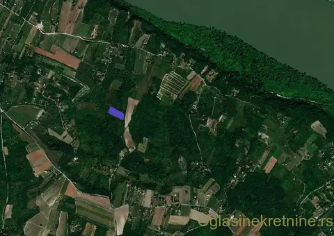 PLAC SA OČARAVAJUĆIM POGLEDOM NA DUNAVOM-NOVI SLANKAMEN - 2/4