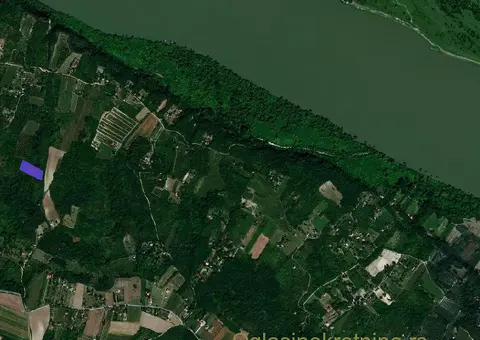 PLAC SA OČARAVAJUĆIM POGLEDOM NA DUNAVOM-NOVI SLANKAMEN - 3/4