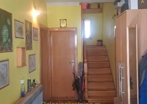 DOM SA DUŠOM U NAJLEPŠEM DELU INĐIJE - 3/11