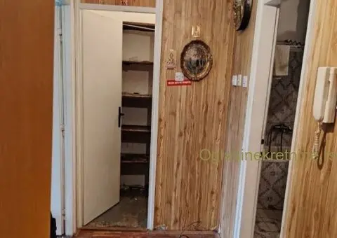 Prodajem jednosoban stan u Brace Jerkovic - 9/15
